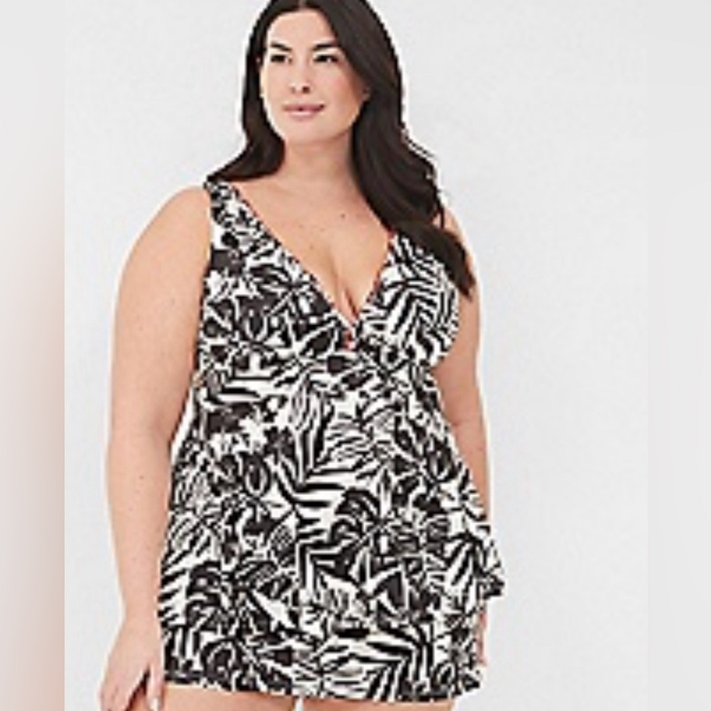 NWT Lane Bryant Swim Top (12) and Swim Bottom (10) Palm Paradise